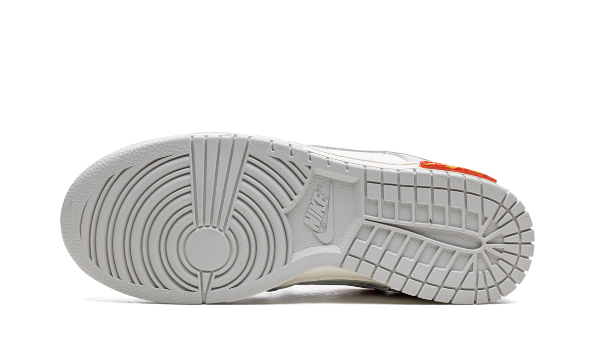Overkicks - Nike Dunk Low Off-White Lot 44 (DM1602-104) - detalle suela