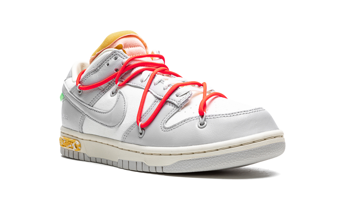 Overkicks - Nike Dunk Low Off-White Lot 6 (DM1602-110) - detalle etiqueta