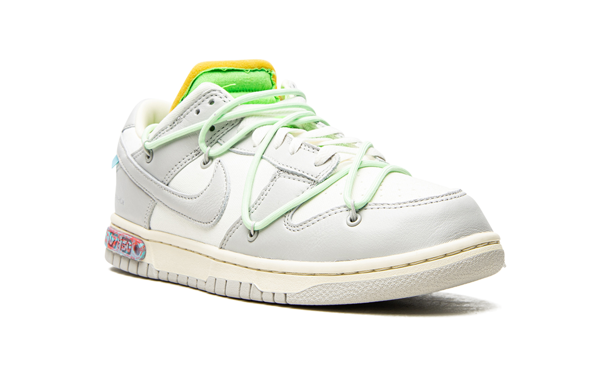 Overkicks - Nike Dunk Low Off-White Lot 7 (DM1602-108) - detalle etiqueta