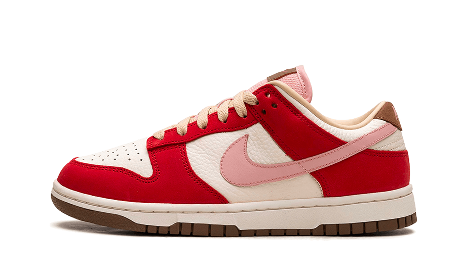 Overkicks - Nike Dunk Low PRM Bacon (FB7910-600) - vista lateral