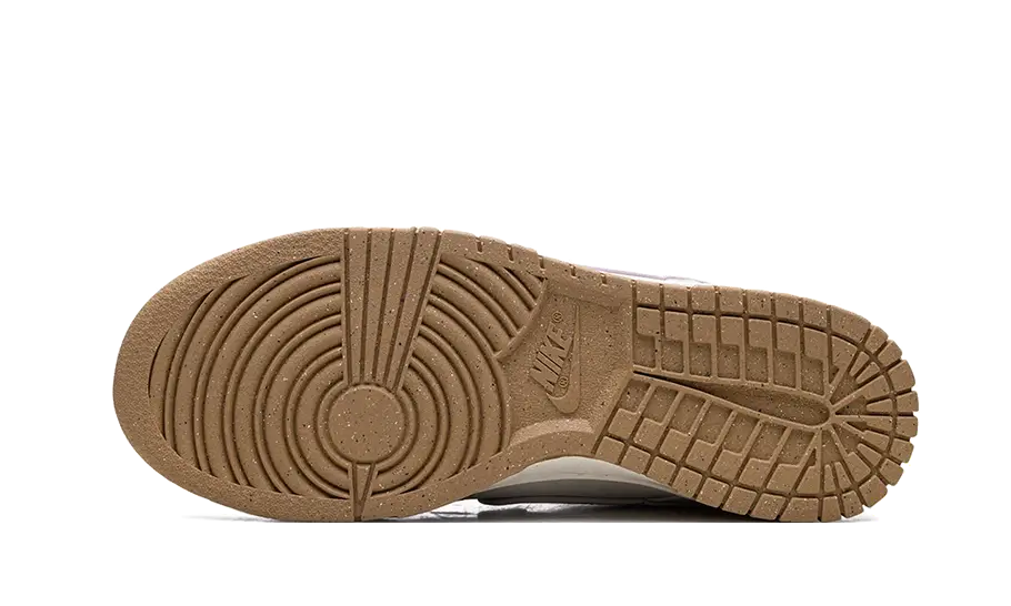 Overkicks - Nike Dunk Low PRM Next Nature Platinum Violet (FN6345-001) - detalle suela