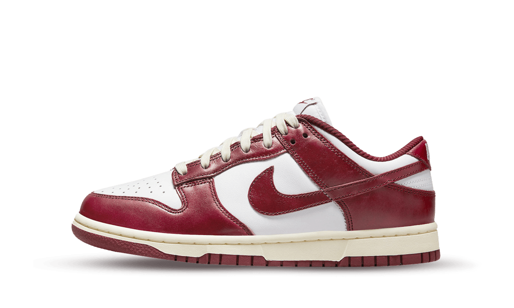 Overkicks - Nike Dunk Low PRM Vintage Team Red (FJ4555-100) - vista lateral