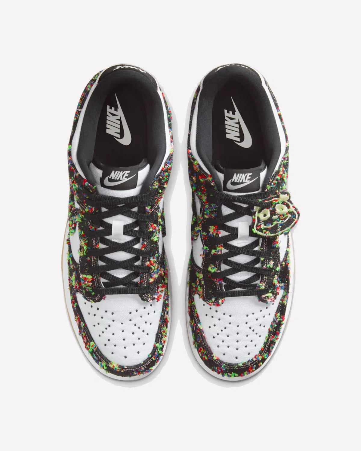Overkicks - Nike Dunk Low Panda-Monium White Black Multi-Color (IB2263-100) - detalle suela