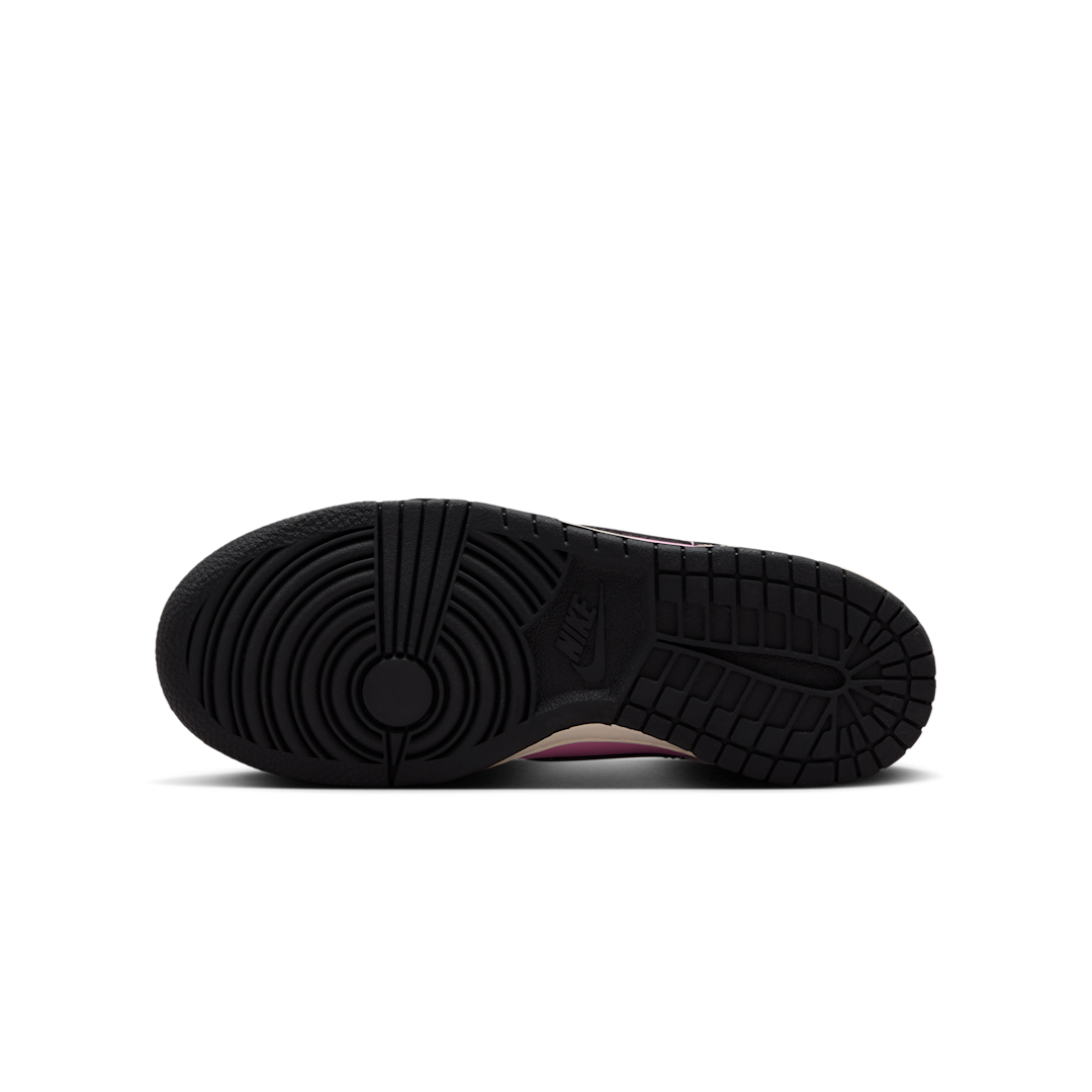 Overkicks - Nike Dunk Low Pink Rise Light Orewood Brown Pale Ivory Black (FB9109-601) - detalle suela