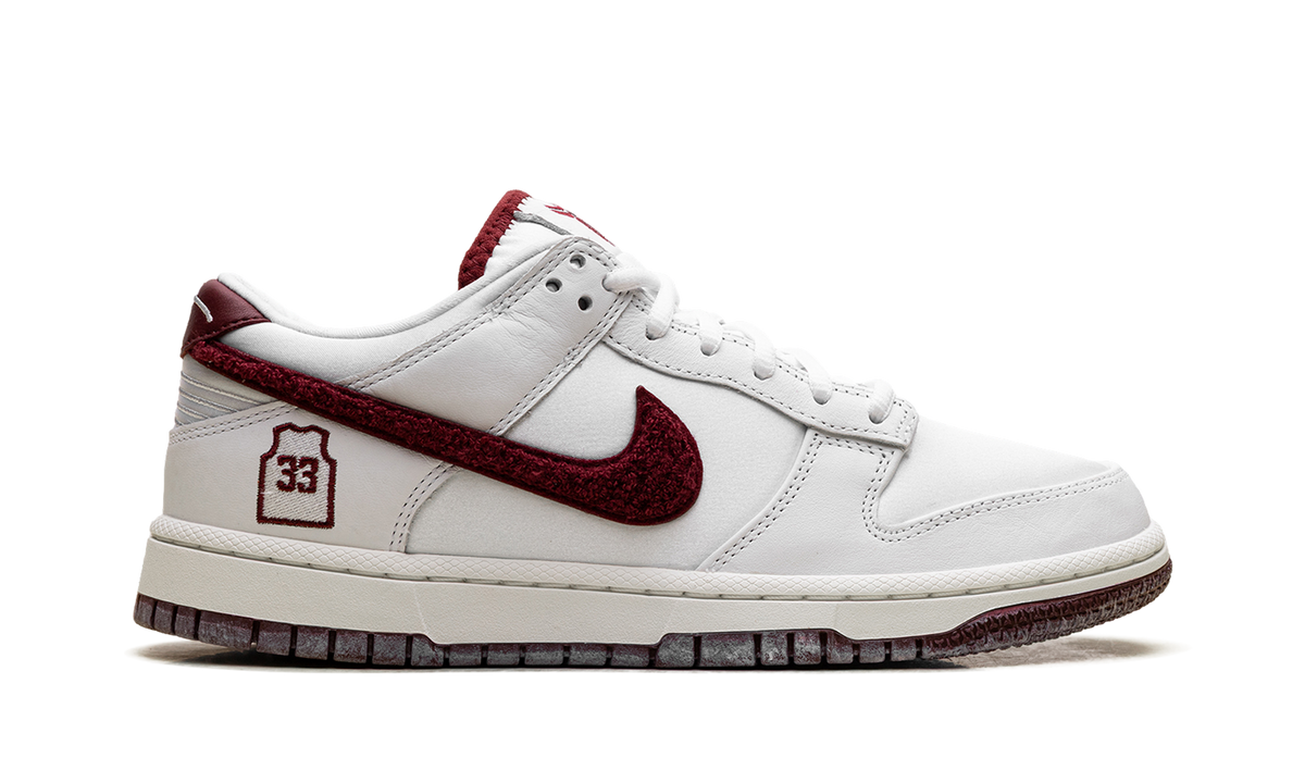 Overkicks - Nike Dunk Low Protro Kobe Bryant Lower Merion Home (IV0263-100) - detalle talón