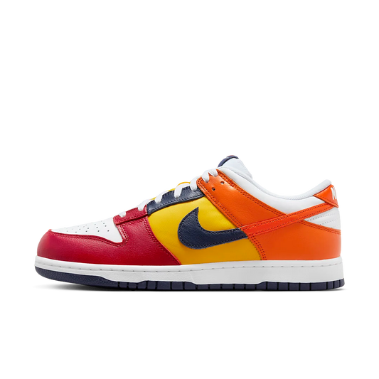 Overkicks - Nike Dunk Low QS CO.JP What The (2024) (IB2051-400) - vista lateral
