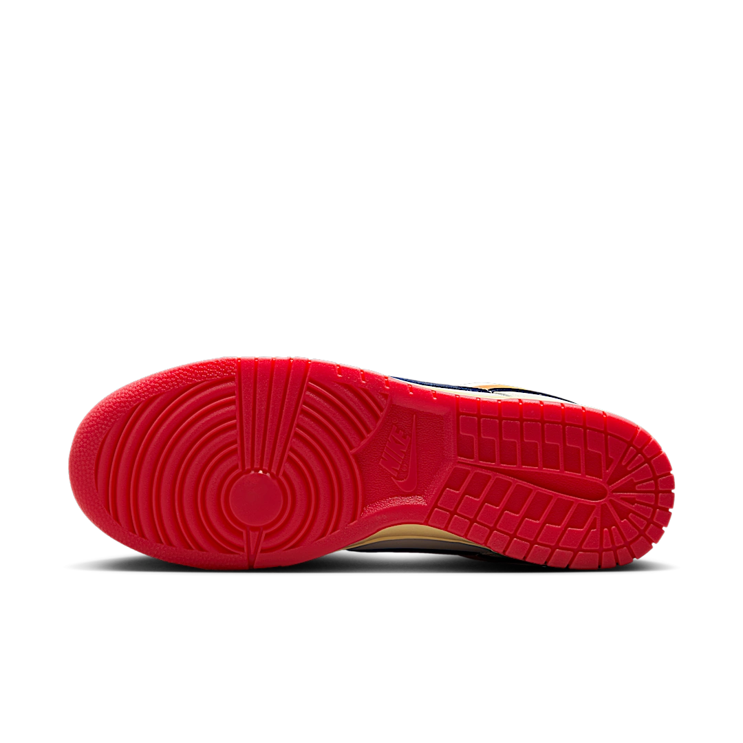 Overkicks - Nike Dunk Low Retro Lettering (HV5749-110) - detalle suela