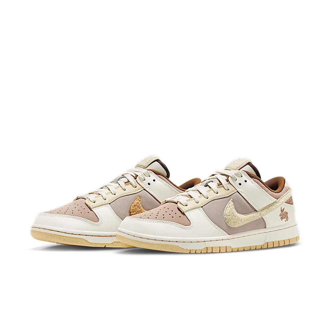 Overkicks - Nike Dunk Low Retro PRM Year of the Rabbit Fossil Stone (2023) (FD4203-211) - vista trasera