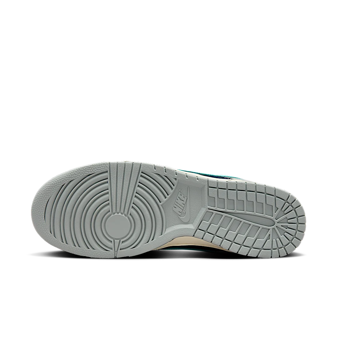 Overkicks - Nike Dunk Low Retro Premium Light Pumice Green Frost (FB8895-001) - detalle suela