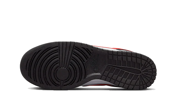 Overkicks - Nike Dunk Low Retro Red Swoosh Panda (FB3354-001) - par completo