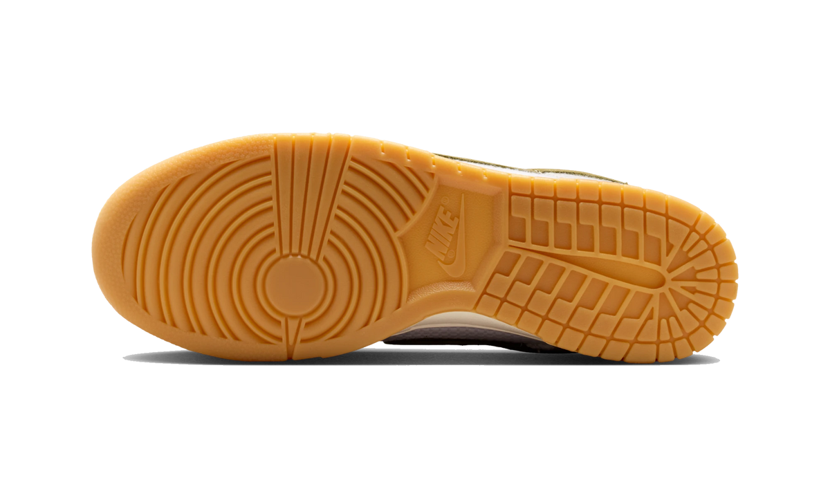 Overkicks - Nike Dunk Low Retro SE Light Bone Pilgrim (II7078-001) - par completo