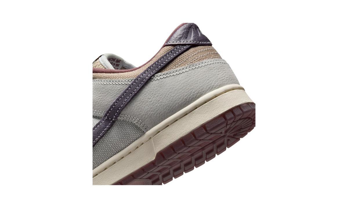 Overkicks - Nike Dunk Low Retro SE Off White Moon Particle Dark Raisin (IB6752-100) - detalle