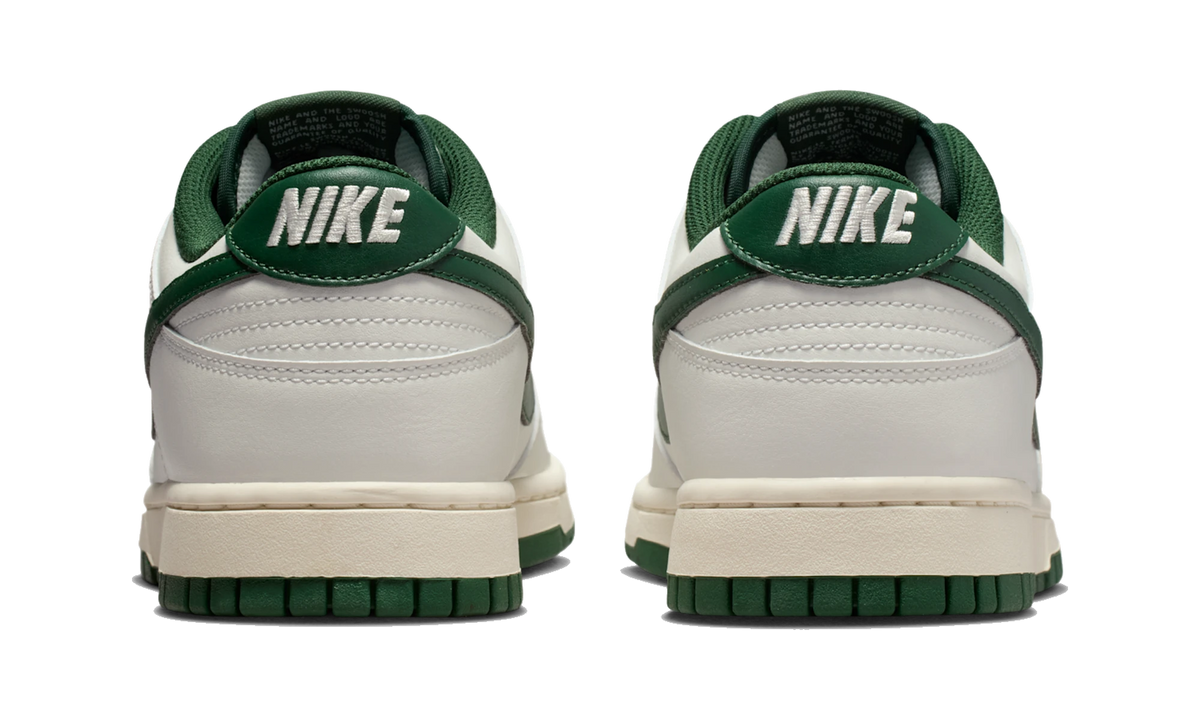 Overkicks - Nike Dunk Low Retro Sail Fir (HF5441-115) - detalle talón