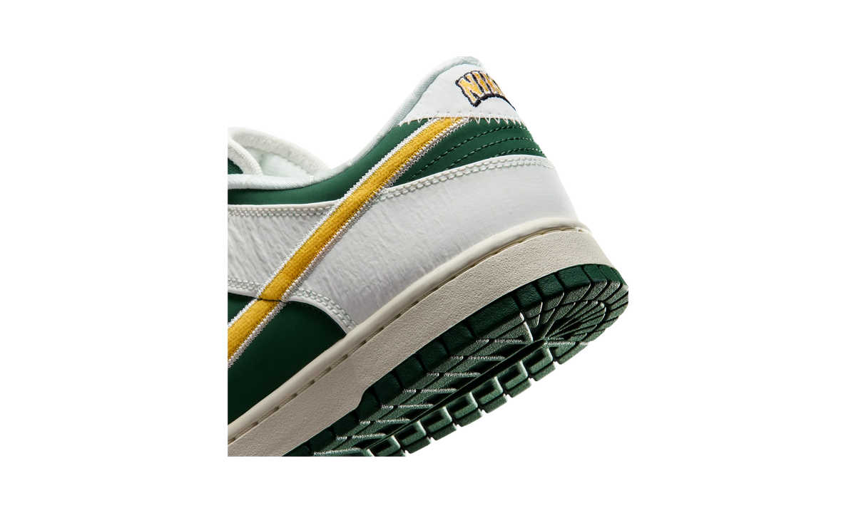 Overkicks - Nike Dunk Low Retro Varsity Jacket Sail Fir University Gold (IM4413-100) - detalle