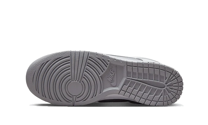 Overkicks - Nike Dunk Low Retro White Grey (DJ6188-003) - par completo