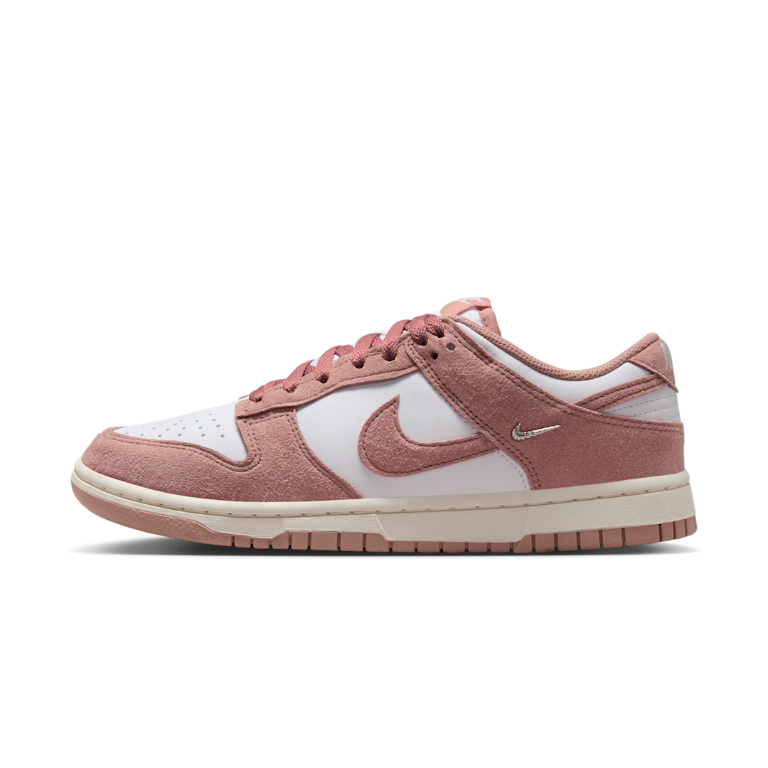 Overkicks - Nike Dunk Low Rose Whisper Gold Mini Swoosh (IB4417-102) - vista lateral