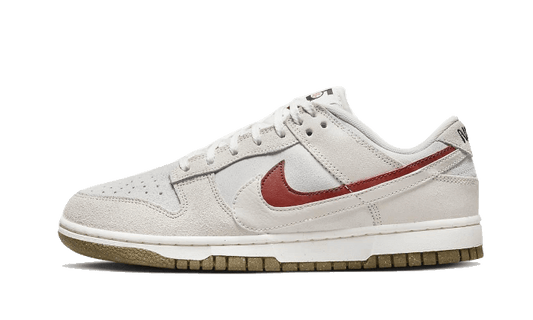 Overkicks - Nike Dunk Low SE 85 Double Swoosh Sail Orange (DO9457-100) - vista lateral
