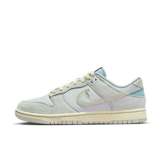 Overkicks - Nike Dunk Low SE Gone Fishing Chinook Salmon (DV7210-001) - vista lateral