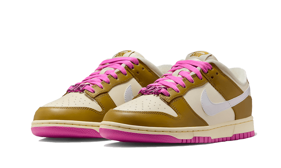 Overkicks - Nike Dunk Low SE Just Do it Bronzine Pink (FD8683-700) - vista trasera