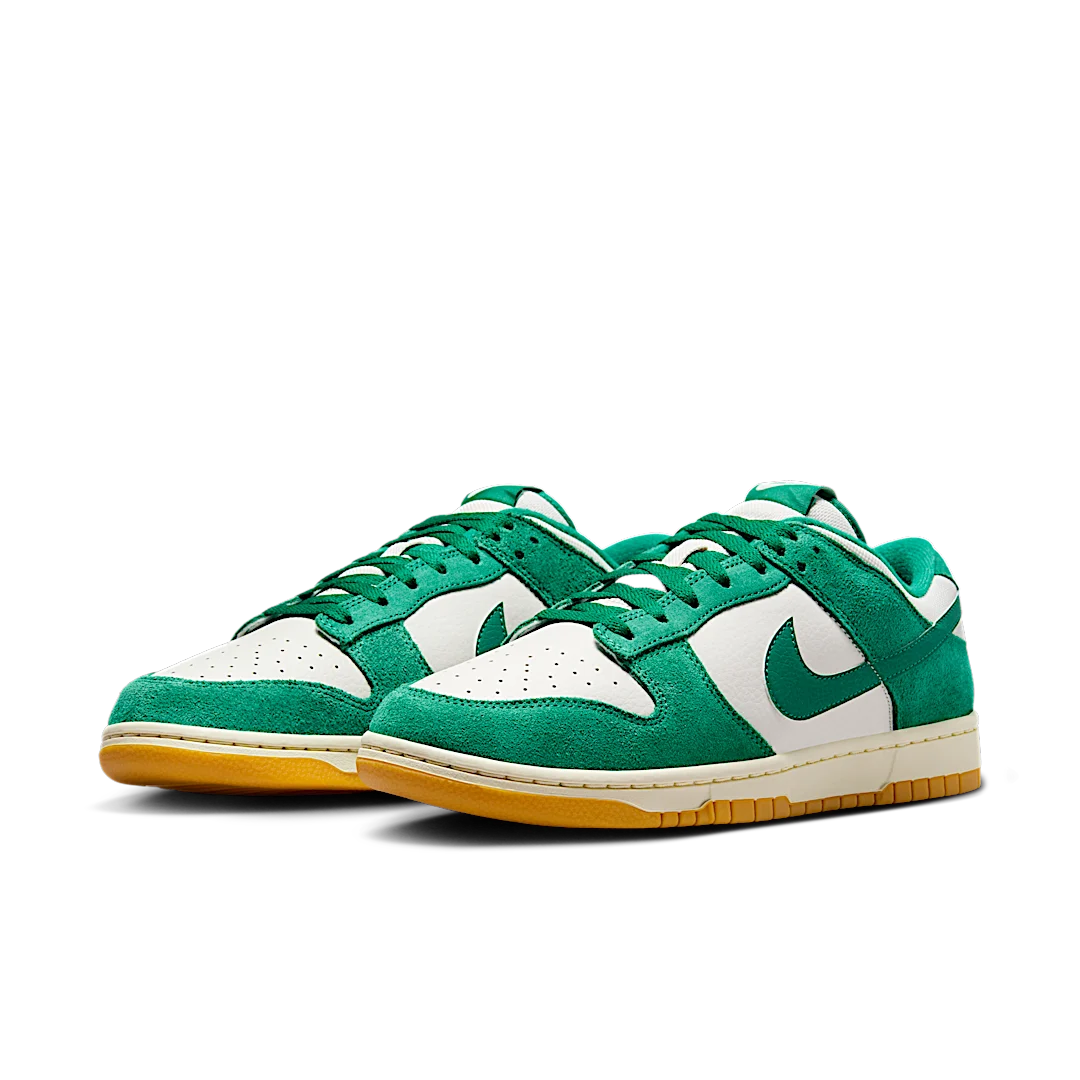 Overkicks - Nike Dunk Low SE Malachite (HQ1519-030) - vista trasera