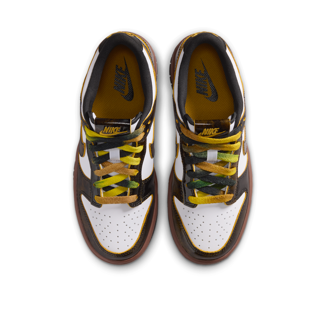 Overkicks - Nike Dunk Low SE Panda-Monium White Black Fauna Brown (GS) (HQ9294-100) - imagen 3
