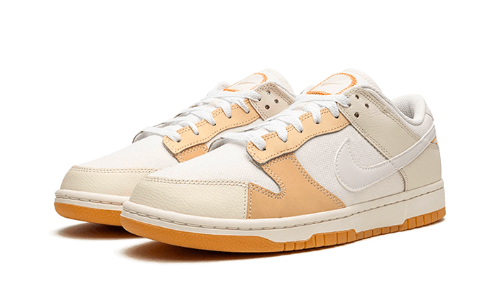 Overkicks - Nike Dunk Low SE Patchwork If Lost Return To (FJ5475-100) - vista trasera