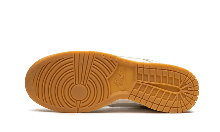 Overkicks - Nike Dunk Low SE Patchwork If Lost Return To (FJ5475-100) - detalle suela