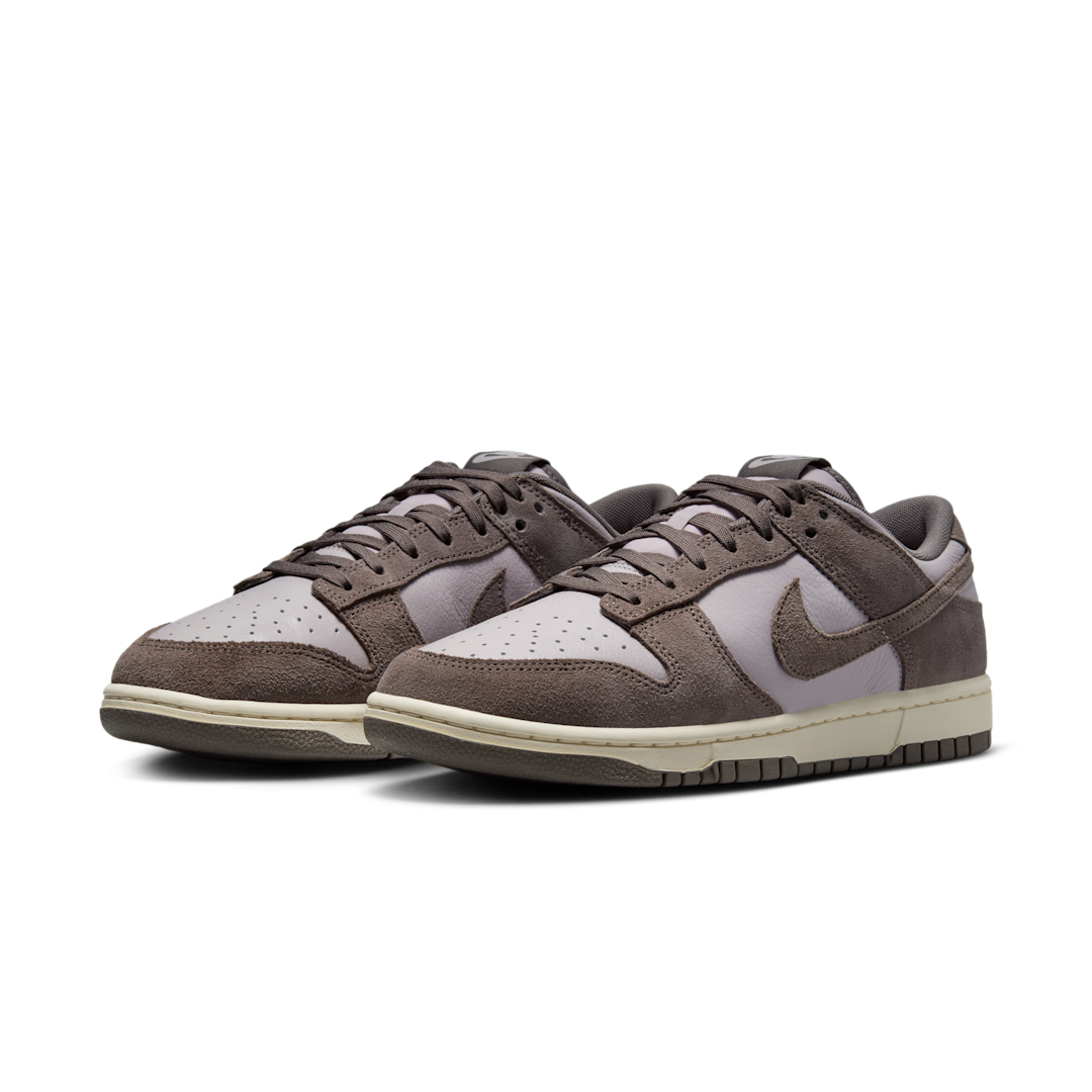 Overkicks - Nike Dunk Low SE Platinum Violet Cave Stone (FQ8249-001) - vista trasera