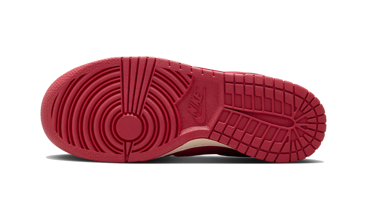 Overkicks - Nike Dunk Low SE Team Crimson (IB5691-600) - par completo
