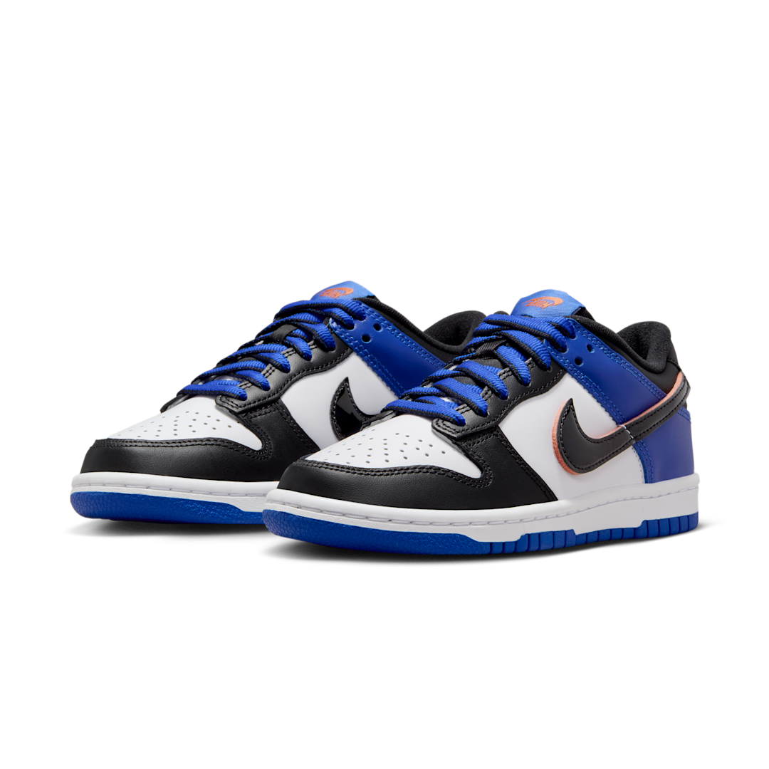 Overkicks - Nike Dunk Low SE White Racer Blue (HF0970-100) - vista trasera