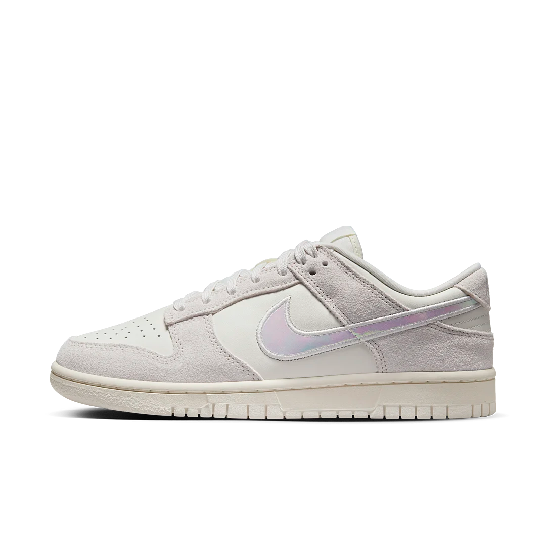 Overkicks - Nike Dunk Low Sail Iridescent Swoosh (HF5074-133) - vista lateral