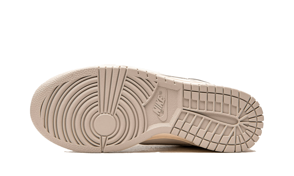 Overkicks - Nike Dunk Low Sail Light Bone (DD1503-107) - detalle suela