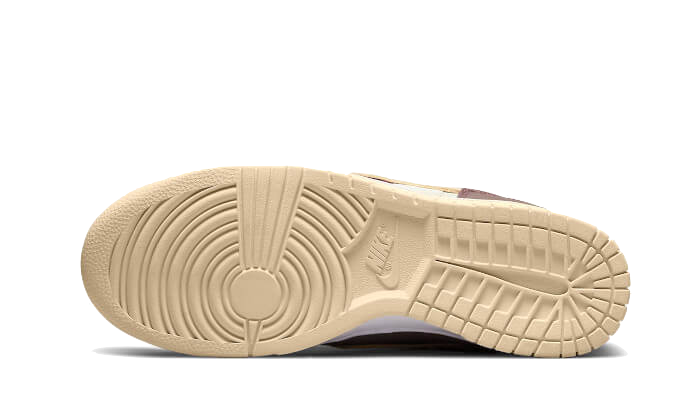 Overkicks - Nike Dunk Low Scrap Latte (DH7450-100) - par completo
