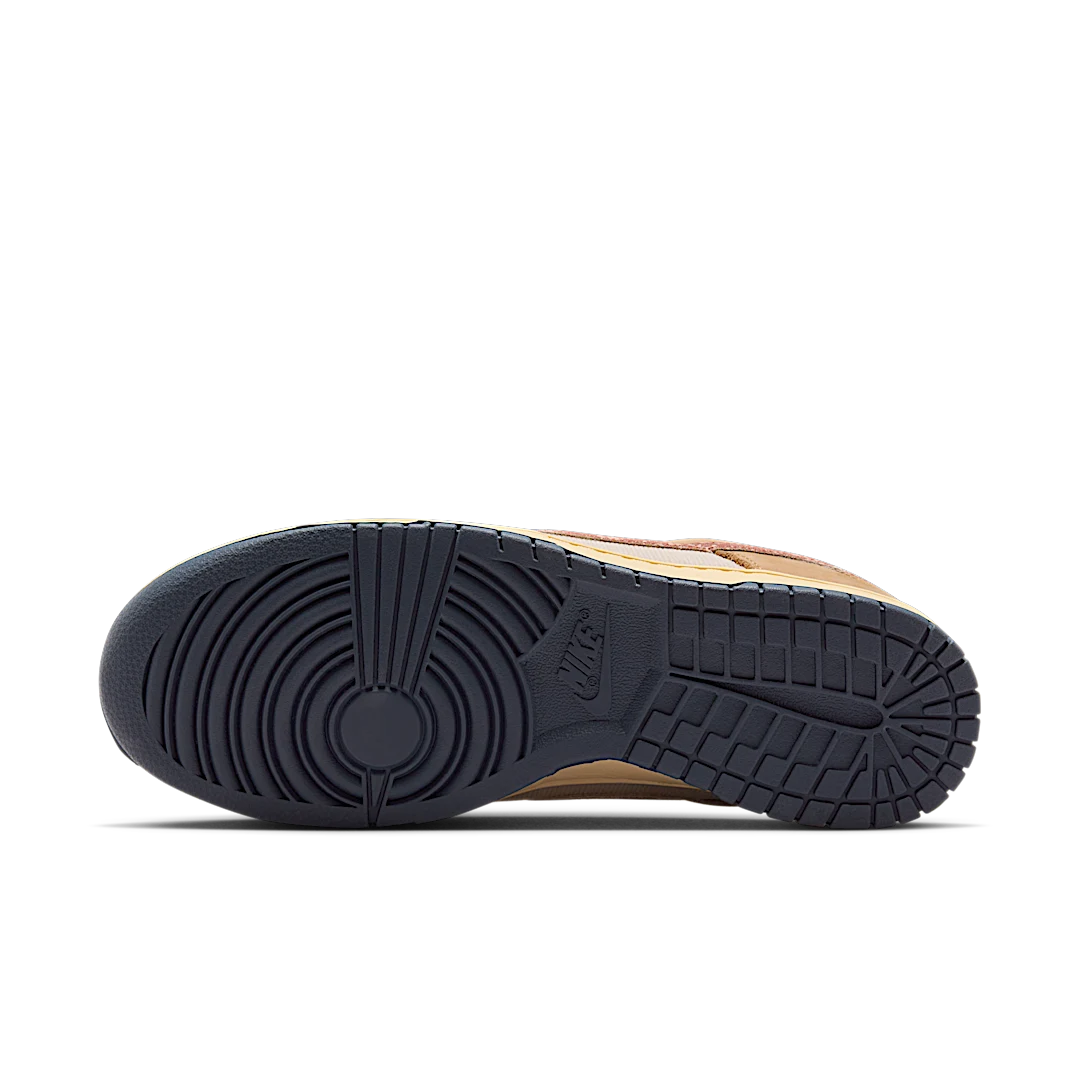 Overkicks - Nike Dunk Low Sketch and Exploration (HQ3640-790) - detalle suela