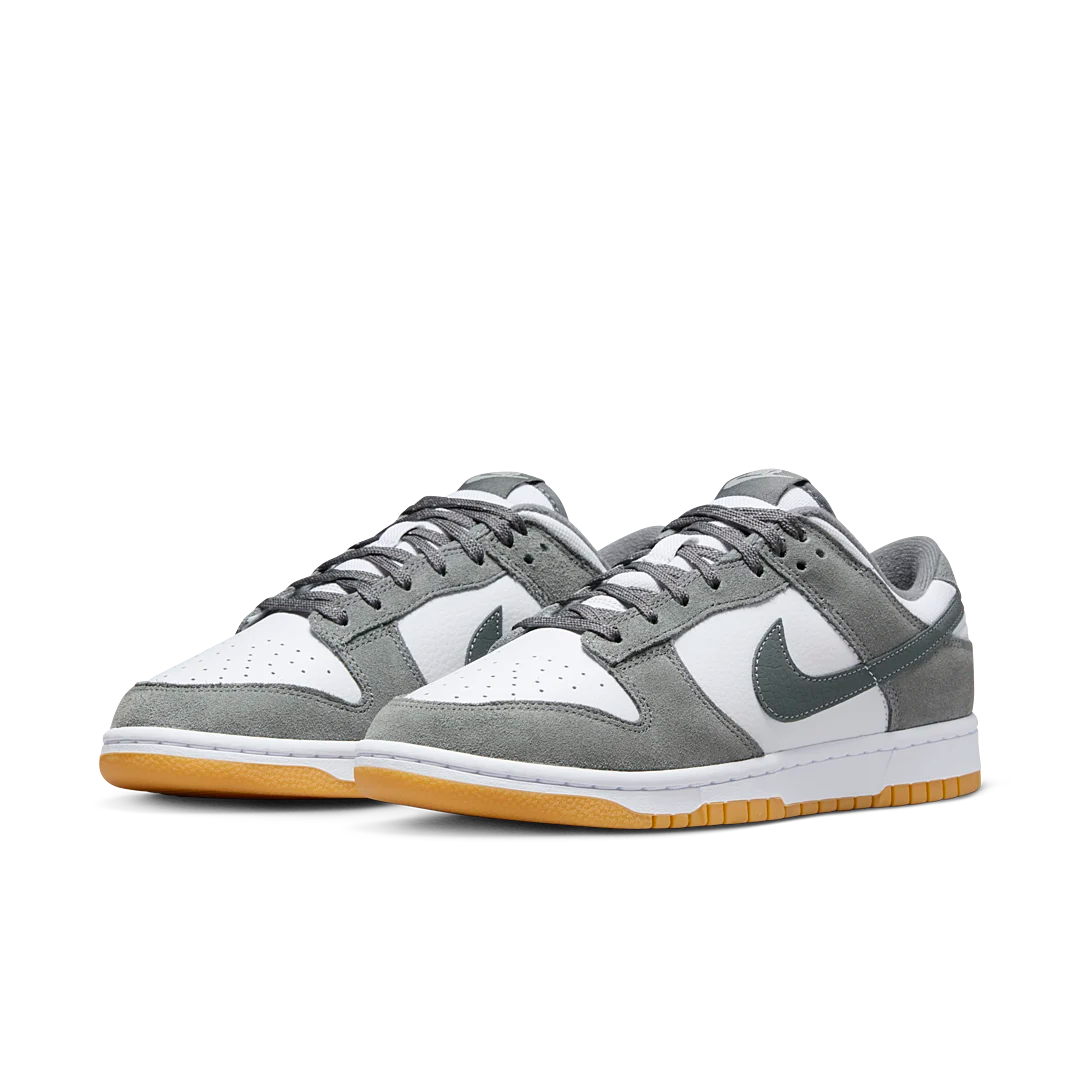 Overkicks - Nike Dunk Low Smoke Grey Gum 3M Swoosh (FV0389-100) - vista trasera