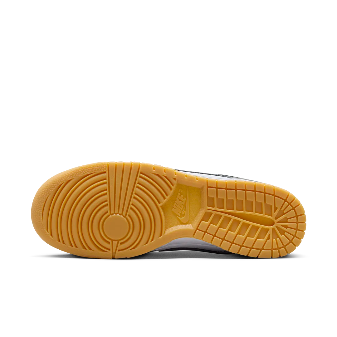 Overkicks - Nike Dunk Low Smoke Grey Gum 3M Swoosh (FV0389-100) - detalle suela