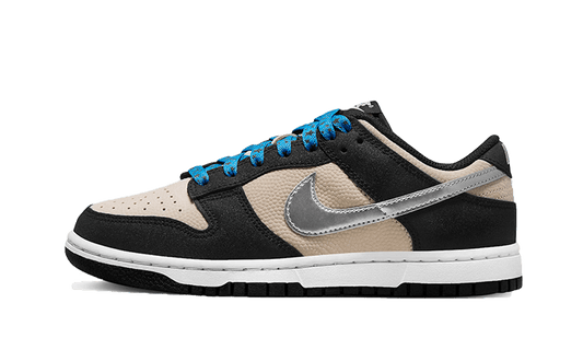 Overkicks - Nike Dunk Low Starry Laces (DZ4712-001) - vista lateral