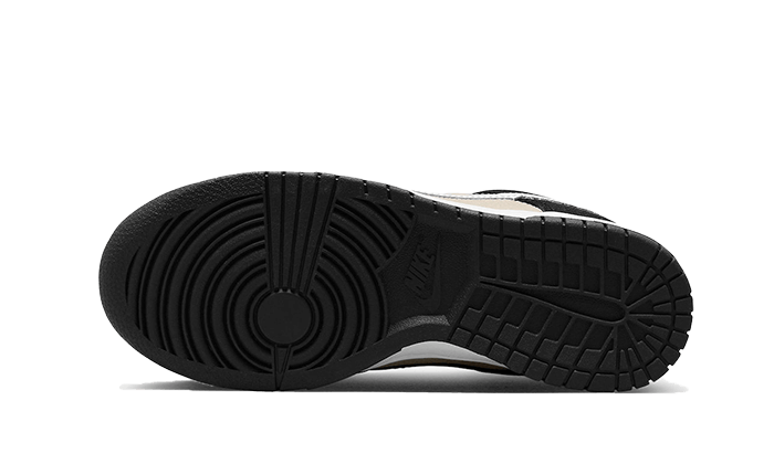 Overkicks - Nike Dunk Low Starry Laces (DZ4712-001) - par completo
