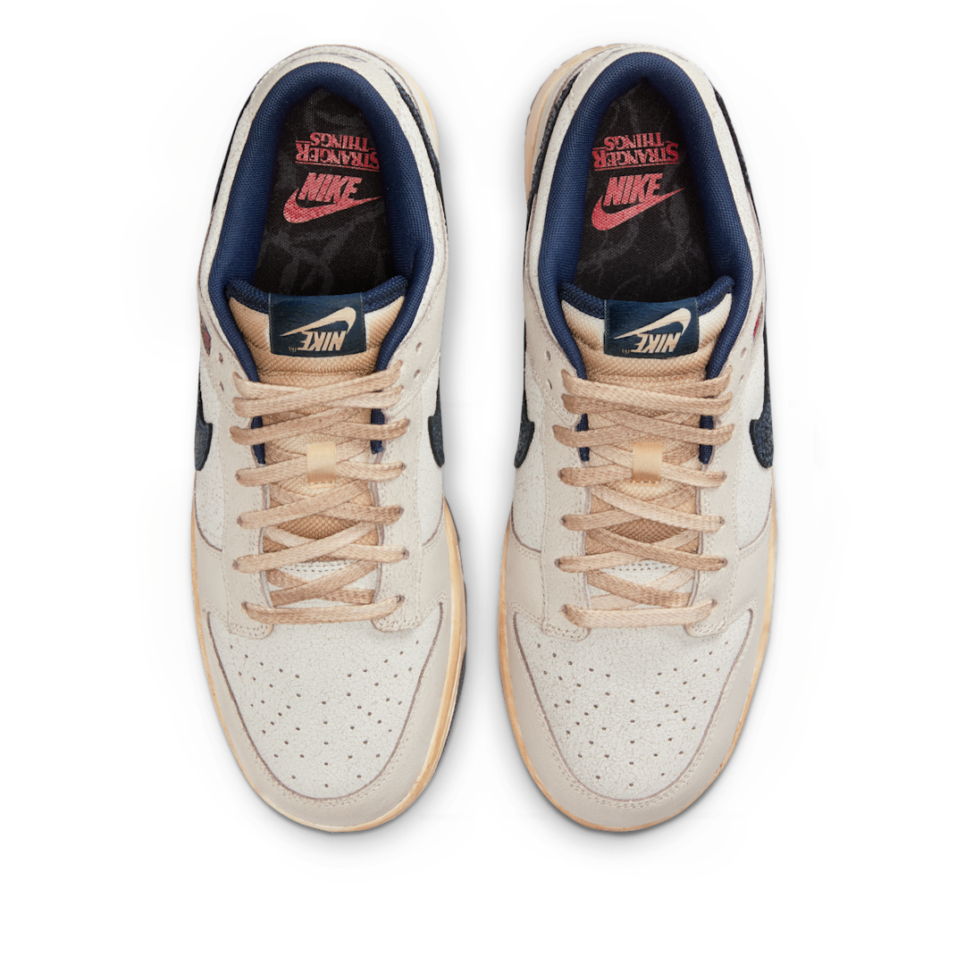 Overkicks - Nike Dunk Low Stranger Things Phantom (IH6766-001) - par completo
