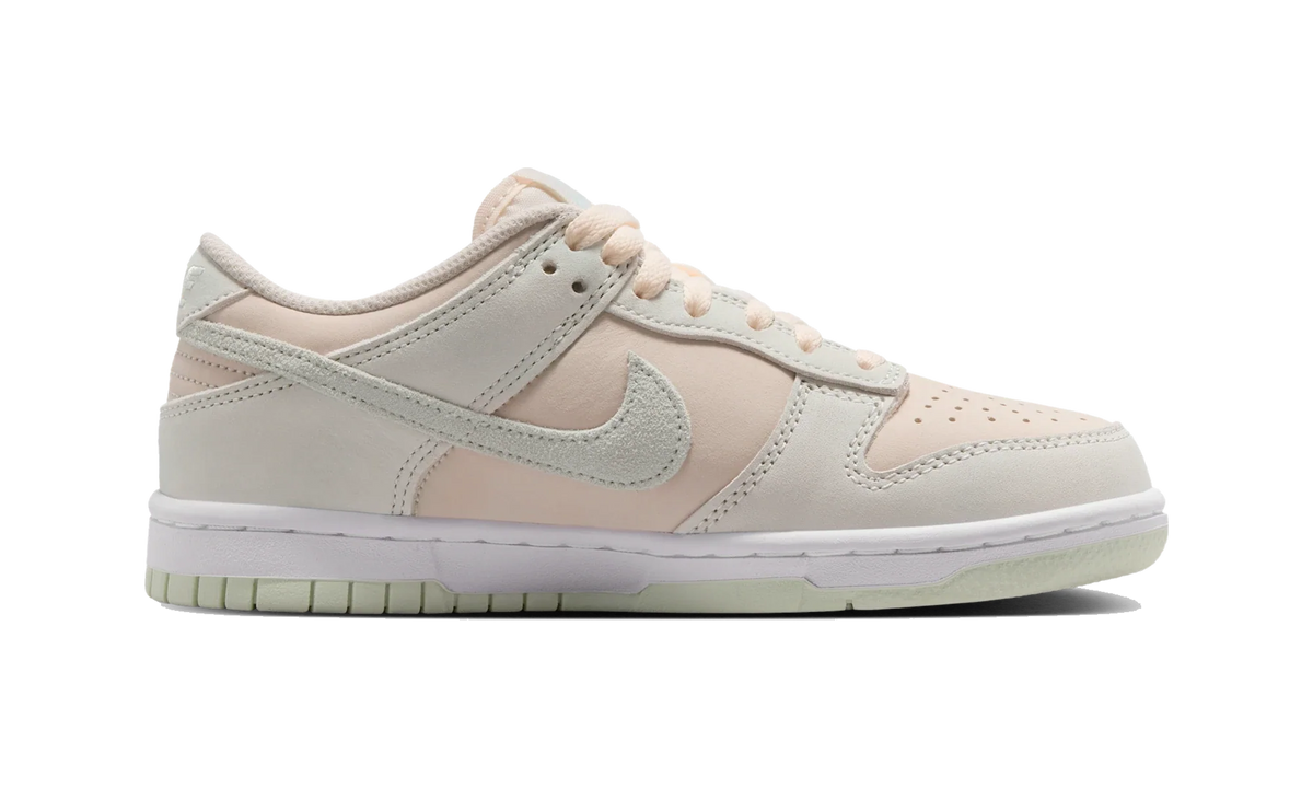 Overkicks - Nike Dunk Low Suede Chalk Barely Green (GS) (IH4574-100) - imagen 4