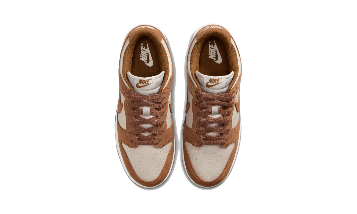 Overkicks - Nike Dunk Low Suede Light British Tan Cream (IO4244-200) - vista superior