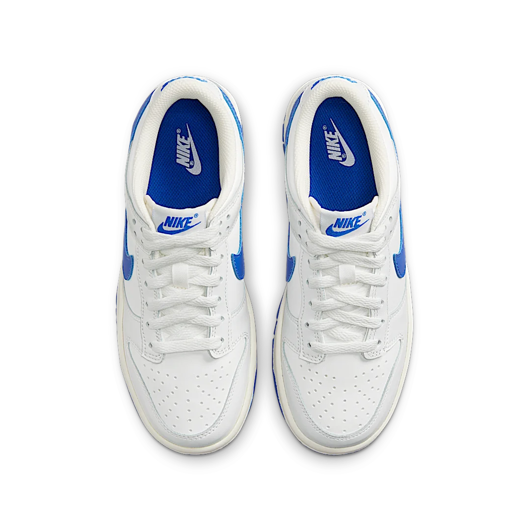 Overkicks - Nike Dunk Low Summit White Hyper Royal (DH9765-105) - par completo
