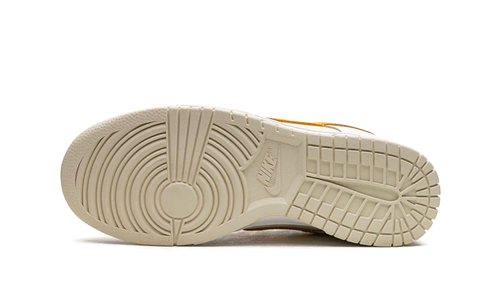 Overkicks - Nike Dunk Low Sundial (FJ4742-100) - detalle suela