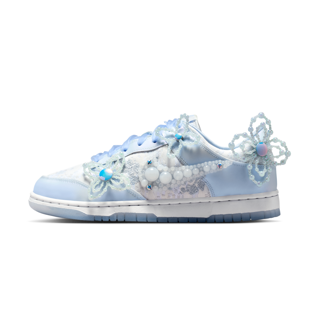 Overkicks - Nike Dunk Low Susan Fang Artist Collection (HV8575-100) - vista lateral