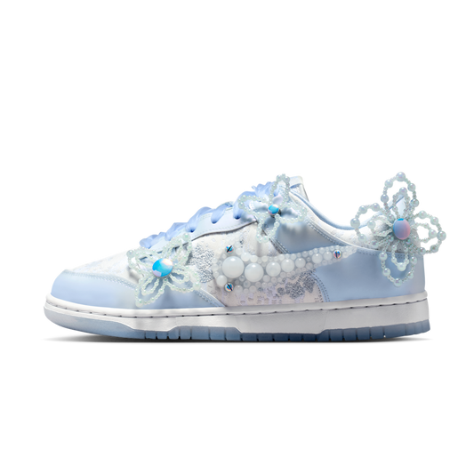 Overkicks - Nike Dunk Low Susan Fang Artist Collection (HV8575-100) - vista lateral