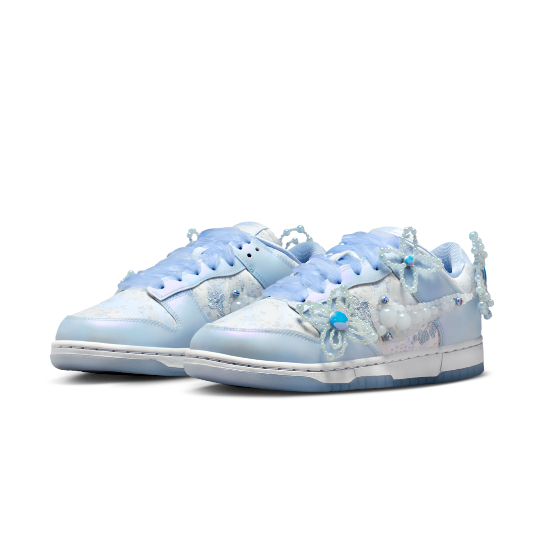 Overkicks - Nike Dunk Low Susan Fang Artist Collection (HV8575-100) - vista trasera