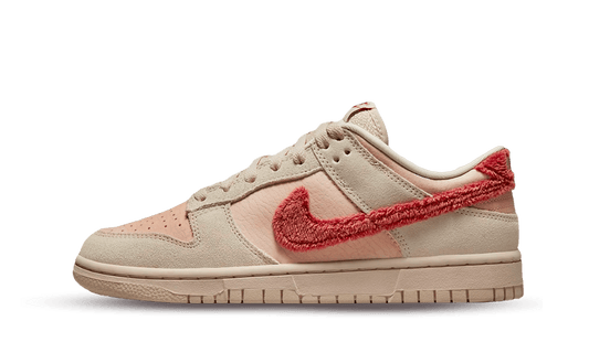 Overkicks - Nike Dunk Low Terry Swoosh (DZ4706-200) - vista lateral