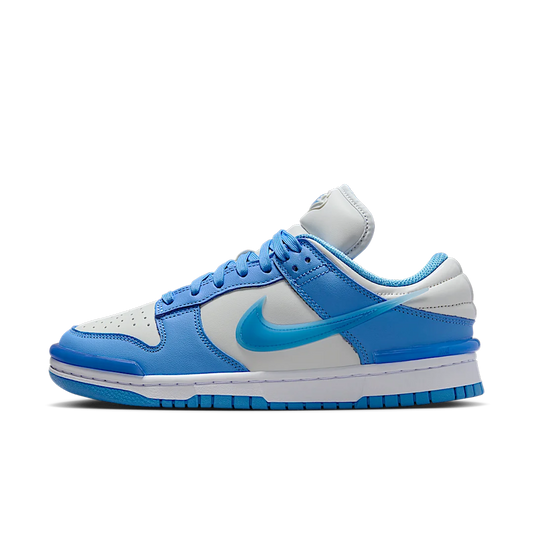 Overkicks - Nike Dunk Low Twist University Blue (DZ2794-002) - vista lateral