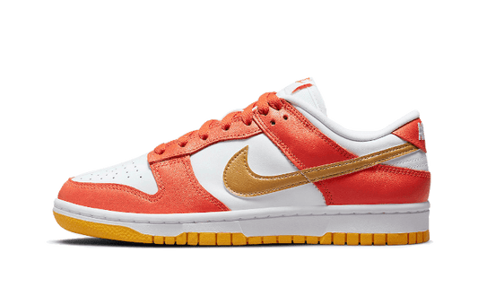 Overkicks - Nike Dunk Low University Gold (DQ4690-800) - vista lateral