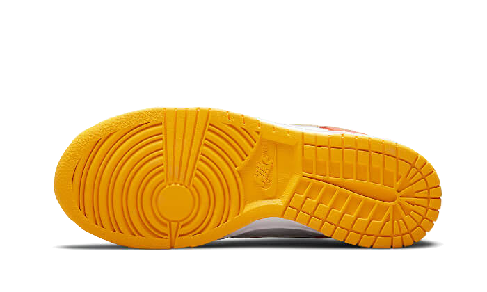 Overkicks - Nike Dunk Low University Gold (DQ4690-800) - par completo